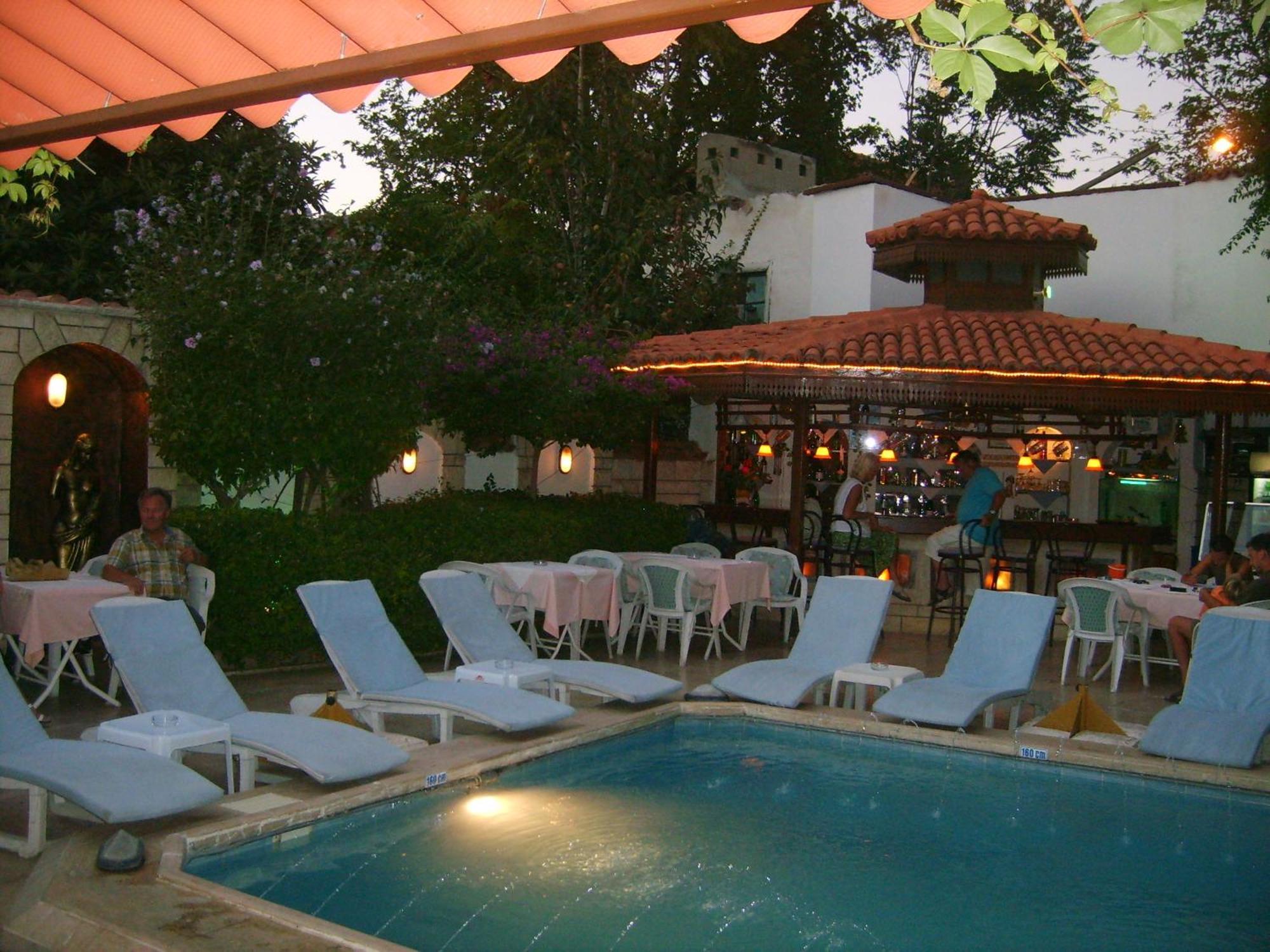 Hotel Karyatit Kaleici Antalya Exterior foto