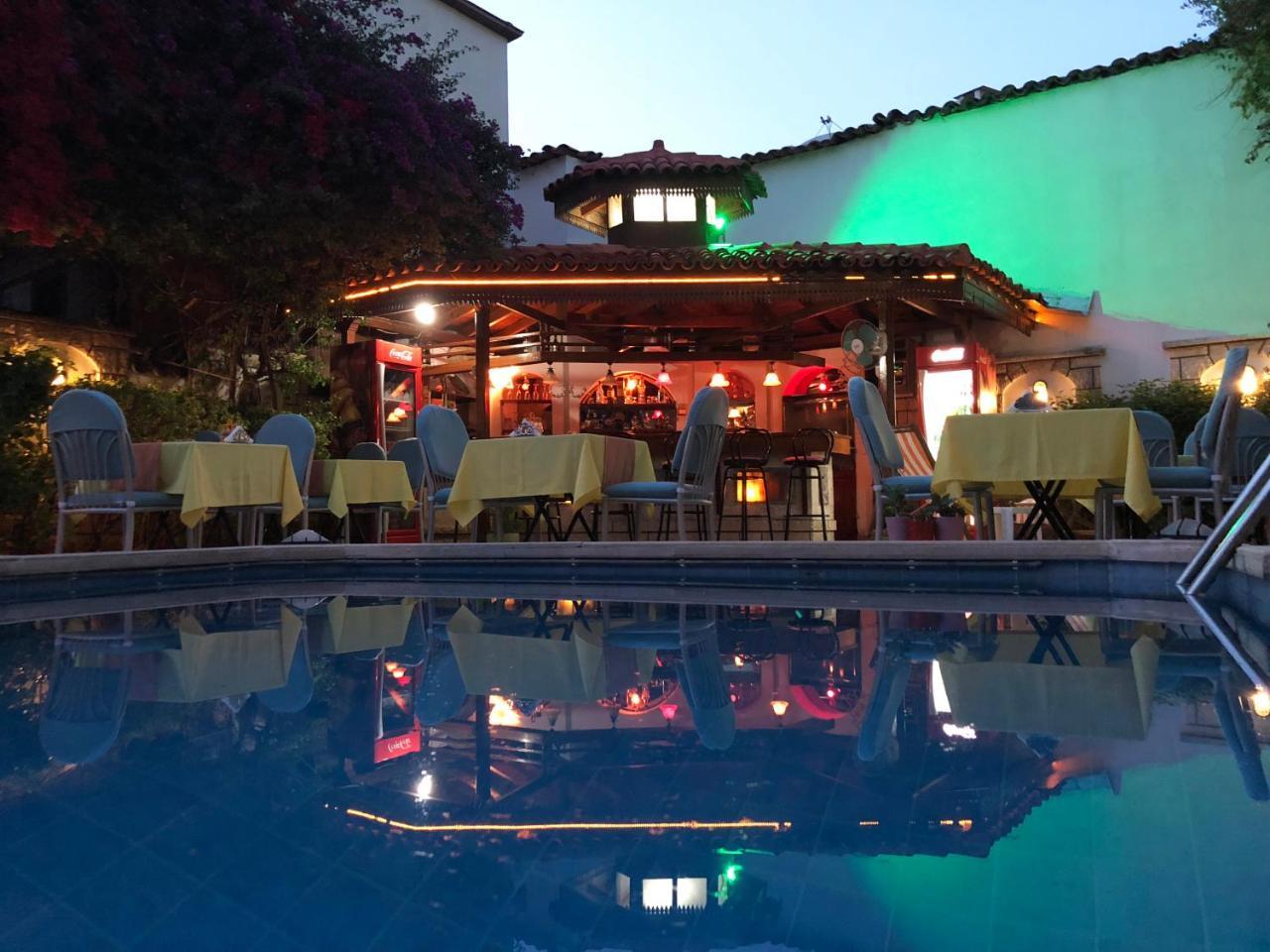 Hotel Karyatit Kaleici Antalya Exterior foto